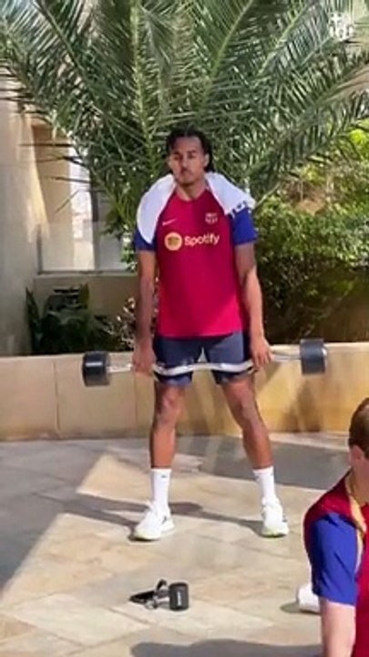 ¡El Barcelona entrena y se prepara para la final de la Supercopa contra el Real Madrid!