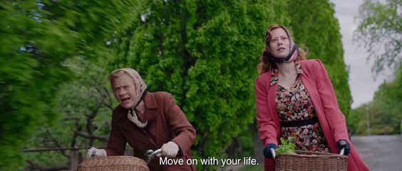 'Out of the Darkness'- Tráiler oficial