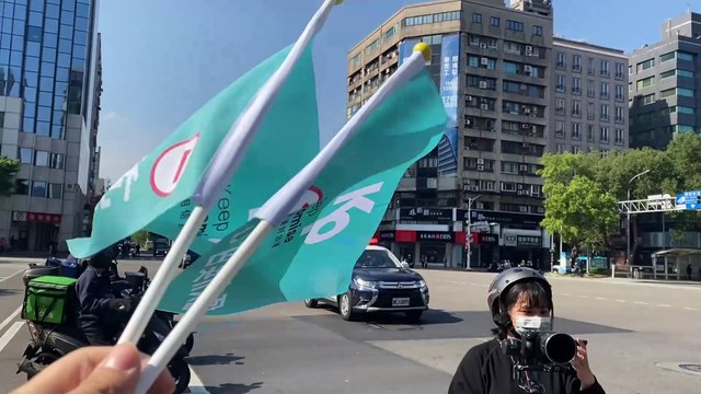 柯文哲總統行經信義敦化路口240112 #台灣的選哲 #忠駝論壇 #fyp