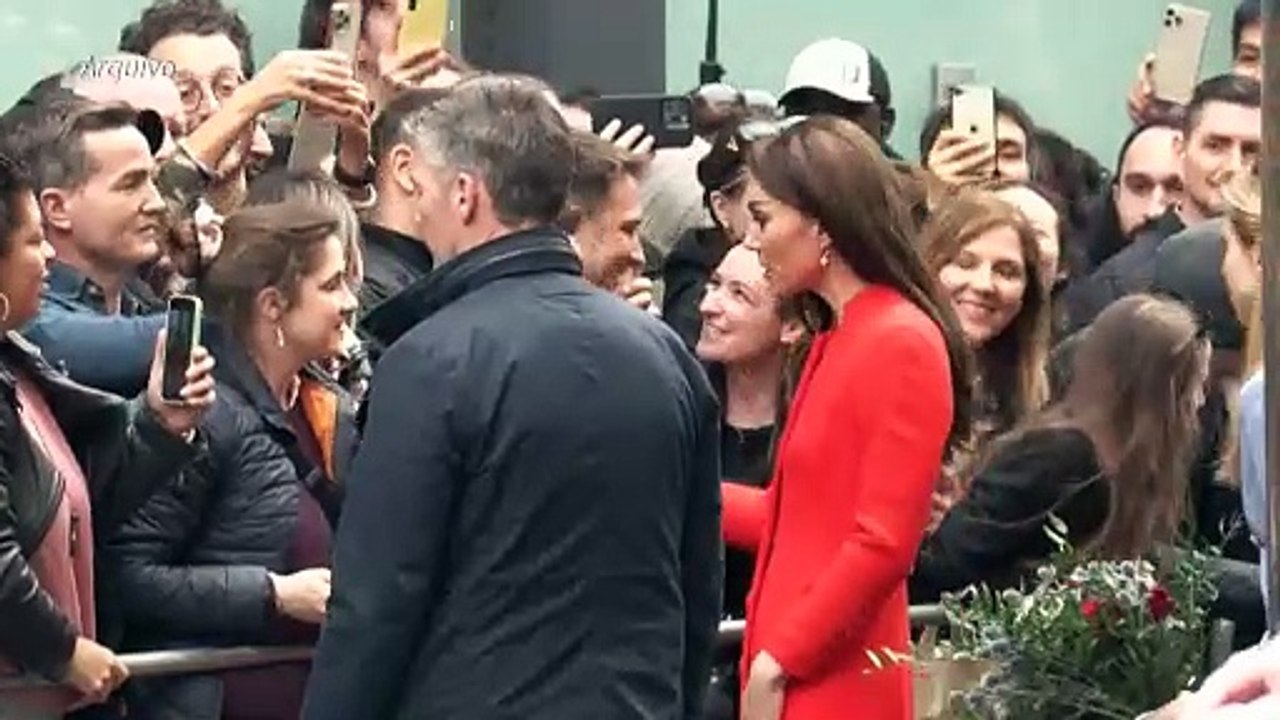 Internação repentina de Kate chama atenção; rainha diz que Charles III está ‘bem’