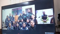 छत्तीसगढ़ की झांकी मुरिया दरबार को प्रदर्शित करने नई दिल्ली रवाना हो रही बालिकाओं से मुख्यमंत्री विष्णु देव साय ने की चर्चा