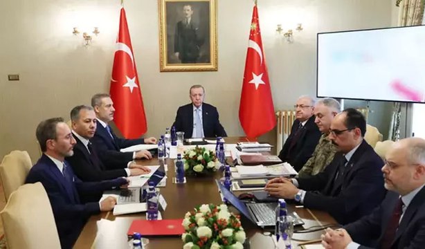 Cumhurbaşkanı Erdoğan başkanlığındaki güvenlik zirvesi sona erdi! Toplantı sonrası açıklama: 'Teröristan' kurulmasına izin vermeyeceğiz