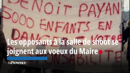Les opposants à la salle de shoot se joignent aux voeux du Maire