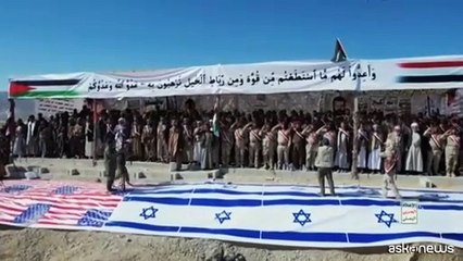 Gli Houthi mostrano immagini di esercitazioni per colpire Israele