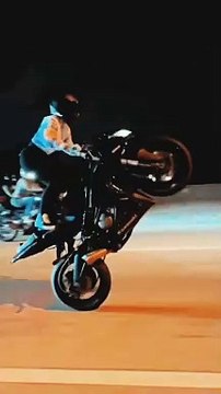 Super Biker girl, girls bike stunt