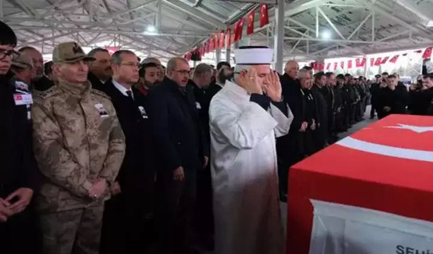 Şehit Piyade Uzman Çavuş Hakan Gün, son yolculuğuna uğurlandı