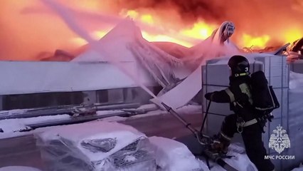 러 상트페테르부르크 소매업체 창고에서 대형 화재 / YTN