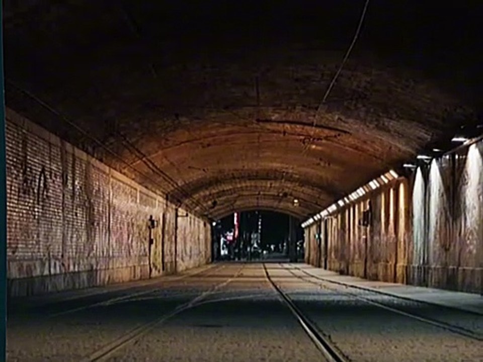 L'histoire du tunnel hanté de la ville de New York #paranormal #trending #France #horreur #histoire #terrifiante #fantômes