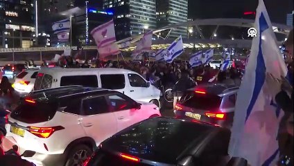 Download Video: Savaşı protesto eden İsraillilerden Hamas'a müthiş teklif: Netanyahu'yu verip esirleri alalım