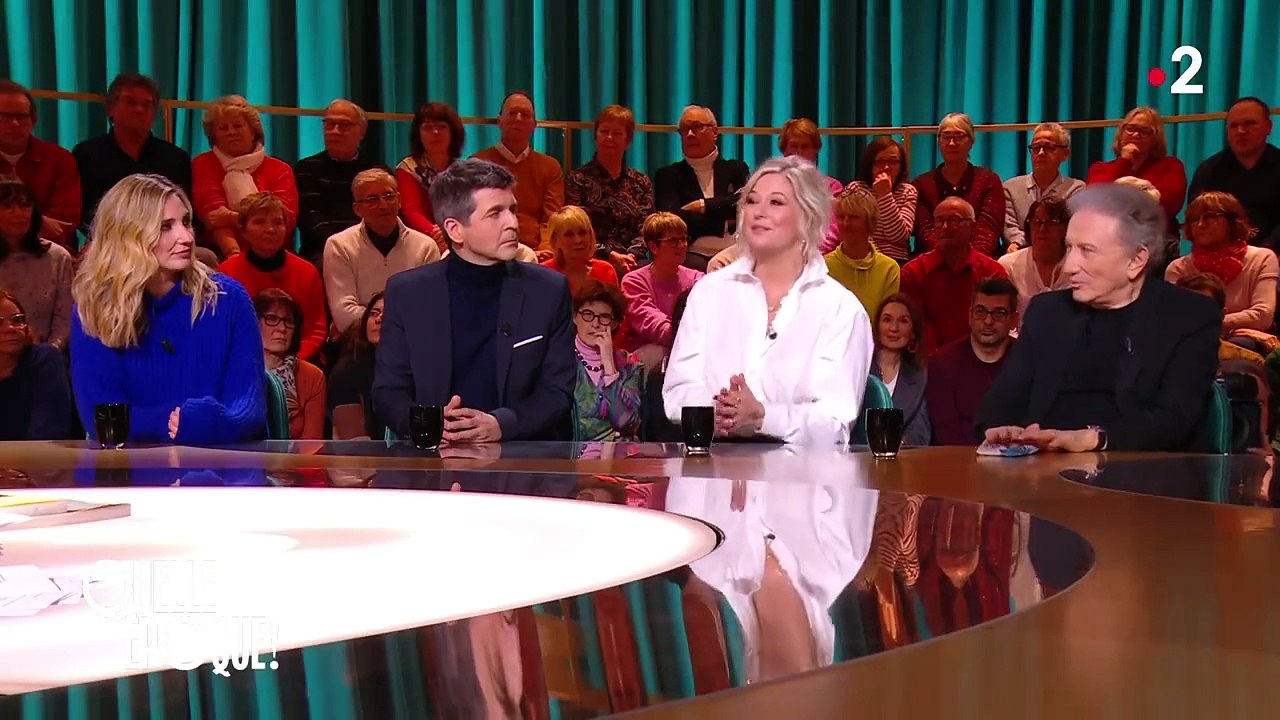 Flavie Flament explique pourquoi elle a posté une photo de ses fesses sur Instagram : "J'ai voulu répondre à tous ceux qui disaient que j'étais méconnaissable suite à ma prise de poids"