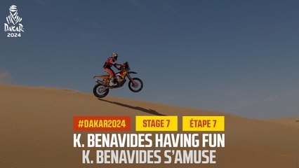 Kevin Benavides having fun - Stage 7 - #Dakar2024