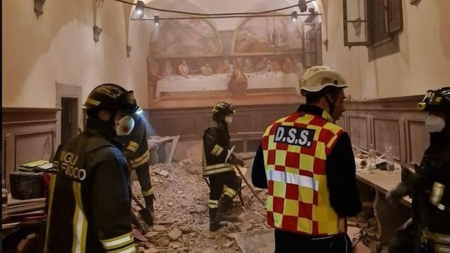 Düğünde facia: Zemin çökünce davetliler alt kata düştü