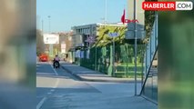 Bakırköy'de Park Halindeki Otomobil Yanarak Kullanılamaz Hale Geldi