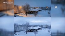Van'da geceden sabaha kar yağışı görüntülendi