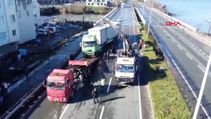 Download Video: Trabozn'da buzda kayan TIR, bariyerlere çarptı