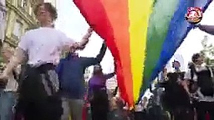 شوف مدي تاثير التربيه و الاعلام في تكوين شخصية الطفل والانحرفات النفسية الجنسية علي التلفزيون الروسي