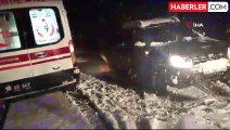 Siirt'te karla mücadele ekipleri hastaların imdadına yetişti
