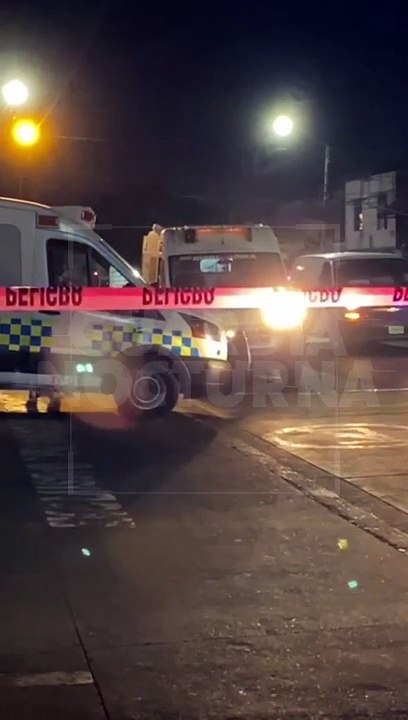 #Preliminar Justo al ingreso de la Cruz Verde Marcos Montero, murió un joven que había sido trasladado por sus familiares con un disparo en el pecho, la agresión se suscitó en la colonia El Vergel. Momentos después, una mujer herida a balazos también arr