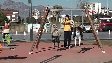 Ocak ayının ortasında denizin keyfini çıkardılar