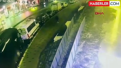 Ümraniye'de Lüks Otomobillerin Hayalet Ekranları Çalındı