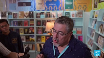 Bernardo Arévalo asume el poder en Guatemala pese a la persecución judicial