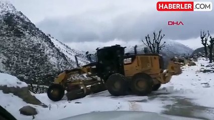 Batman'da heyelan sonucu mahsur kalan 15 kişi kurtarıldı