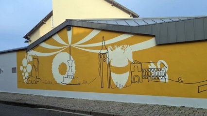 Arbois - La fresque de Patricia Lustre pour la Percée du Vin jaune 2024