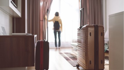 Une femme retrouvée morte dans sa chambre d'hôtel, que sait-on de cette affaire mystérieuse ?