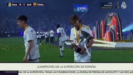Arda Güler ve Luka Modric'in kupa sevinci