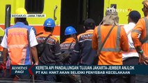 KAI Daop 8 Surabaya Gunakan Crane untuk Pindahkan Lokomotif KA Pandalungan