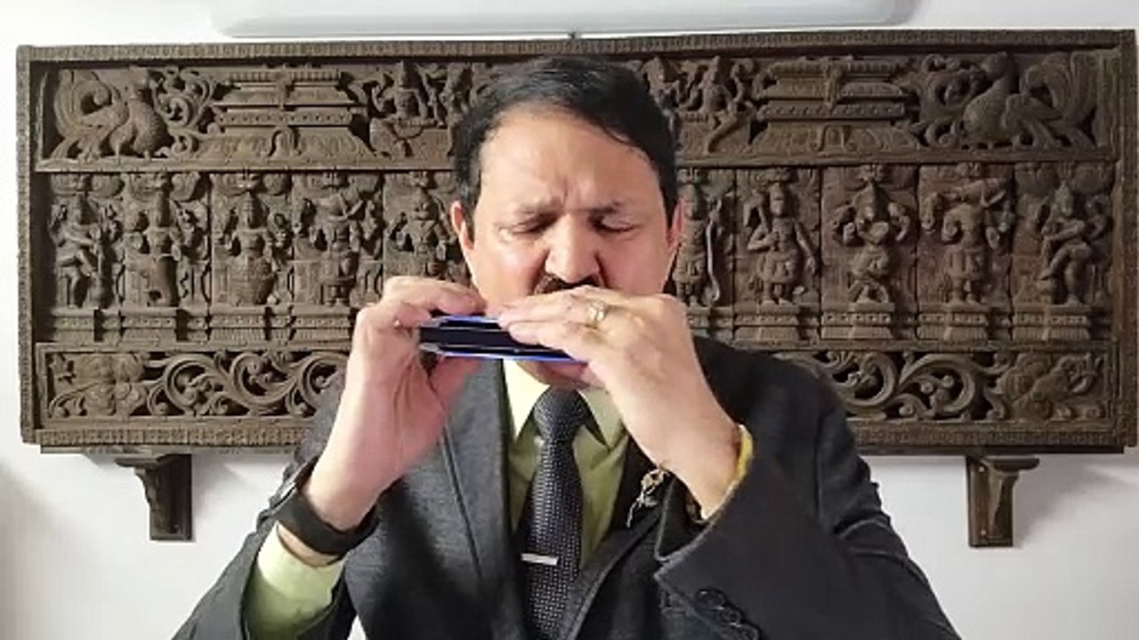 Khamoshiyan Aawaaz Hain-Film Khamoshiyan 2015 on Harmonica Live Performancee by Mukund Kamdar