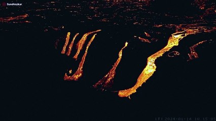 Volcano erupts in Iceland, fishing town at risk