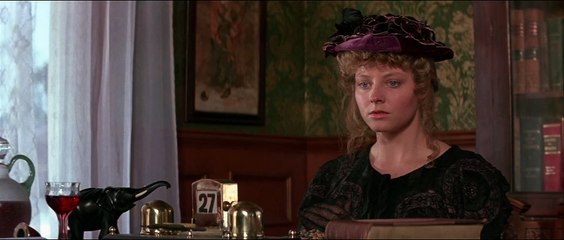 Hipnotizada (1985) en Español Latino 🎥 – Película Clásica y Fascinante