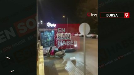 Bursa’da kavgaya tutuşan gençler mahalleyi boks ringine çevirdi