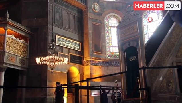 Ayasofya Camii'nde yeni dönem bugün başlıyor! Turistlerden 25 euro alınacak