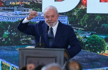 Lula critica filhos de Bolsonaro durante discurso: ‘Por que não renunciam em protesto à urna fraudulenta?’