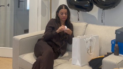Wife gets her dream puppy as her birthday gift from her husband