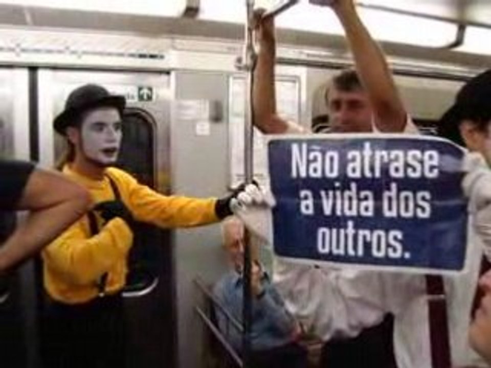 Campanha "Embarque e Desembarque"