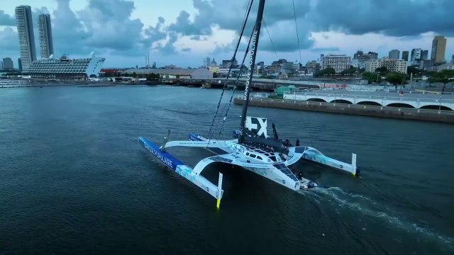 L'Arkea Ultim Challenge Brest : Escale technique à Recife (Brésil) - Armel Le Cleac'h - Voile Banque Populaire