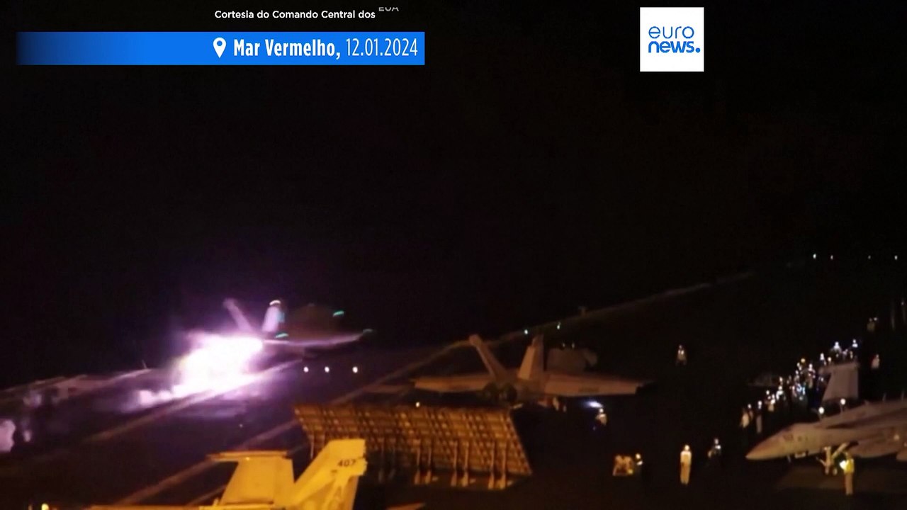 Navio norte-americano atingido por míssil disparado do Iémen