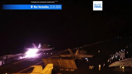 Navio norte-americano atingido por míssil disparado do Iémen