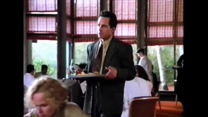 Woman Encounters Lookalike of Her Dead Brother 🔍