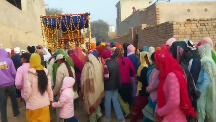 लाधूवाला में निकला नगर कीर्तन, जगह-जगह स्वागत