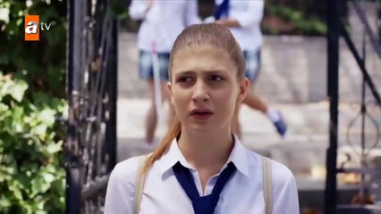 171. Huerfanas (Kirgin Cicekler), en español