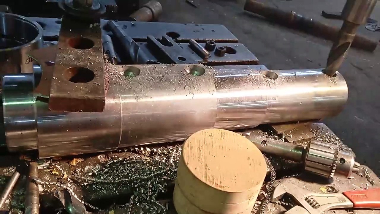 Propeller Shaft Drilling on Drilling Machine