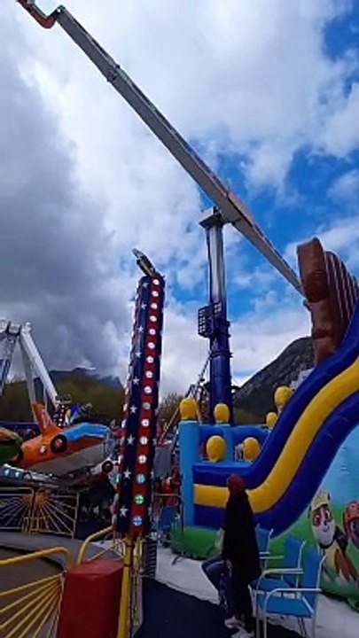 Foire des RAMEAUX   Foire de GRENOBLE 2023   #grenoble  #manege #france  #foire #animation  (8)