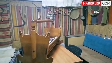 Tarihin yok olmaması için manevi değeri yüksek ev aletlerini korumaya devam ediyor