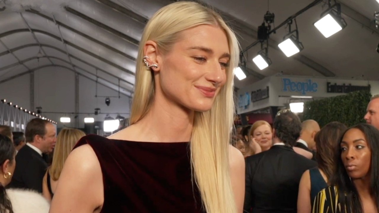 Elizabeth Debicki on 'The Crown' Ending: "It Was Time to Let Go of It" | THR Video