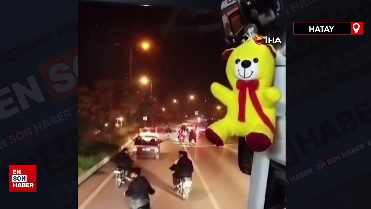 Hatay'da asker uğurlamasında trafiği tehlikeye sokan motorculara ceza yazıldı