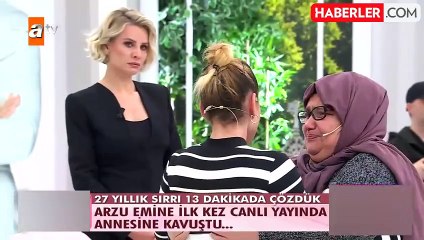 27 yıllık hasret 13 dakikada son buldu! Esra Erol'da anne ve kızın kavuşma anı herkesi ağlattı